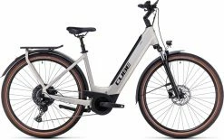 Cube Touring Hybrid Pro 625 Pearlysilver N Black Vélo Trekking électrique Col De Cygne